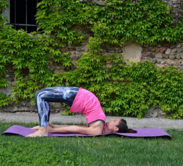 posizione del ponte yoga